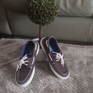 Sperry top spider shoes